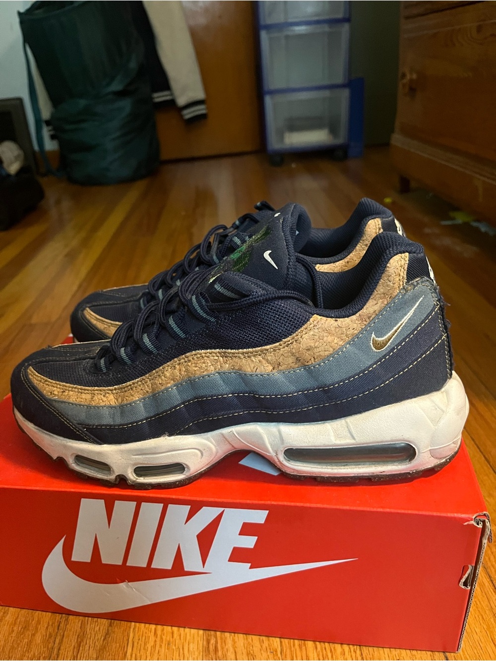 Nike Men’s Air Max 95 Navy and Tan Suede Accent Sneakers